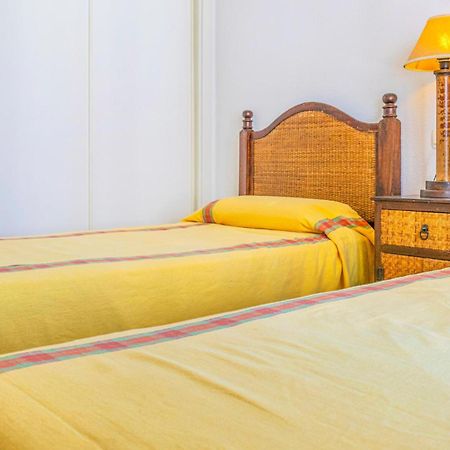 Lovely Apartment In Marbella With Kitchenette Kültér fotó