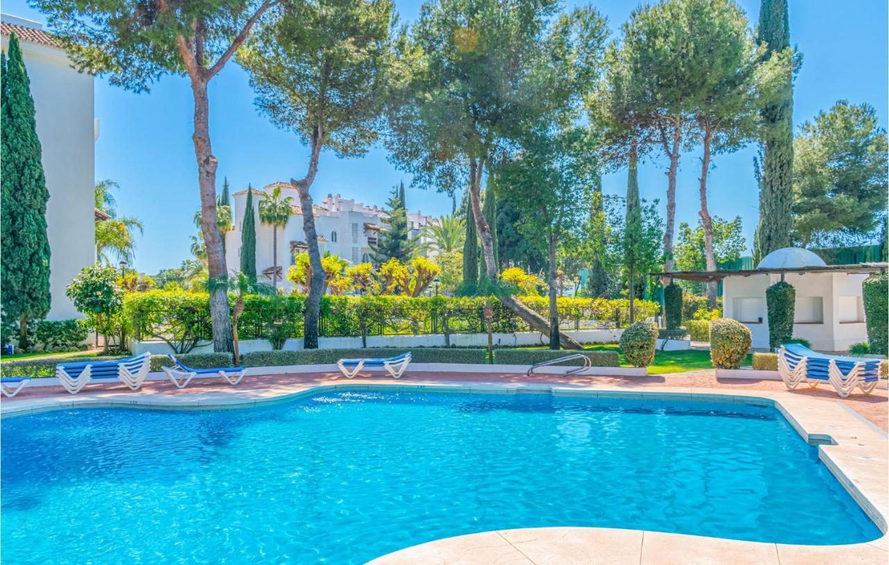 Lovely Apartment In Marbella With Kitchenette Kültér fotó