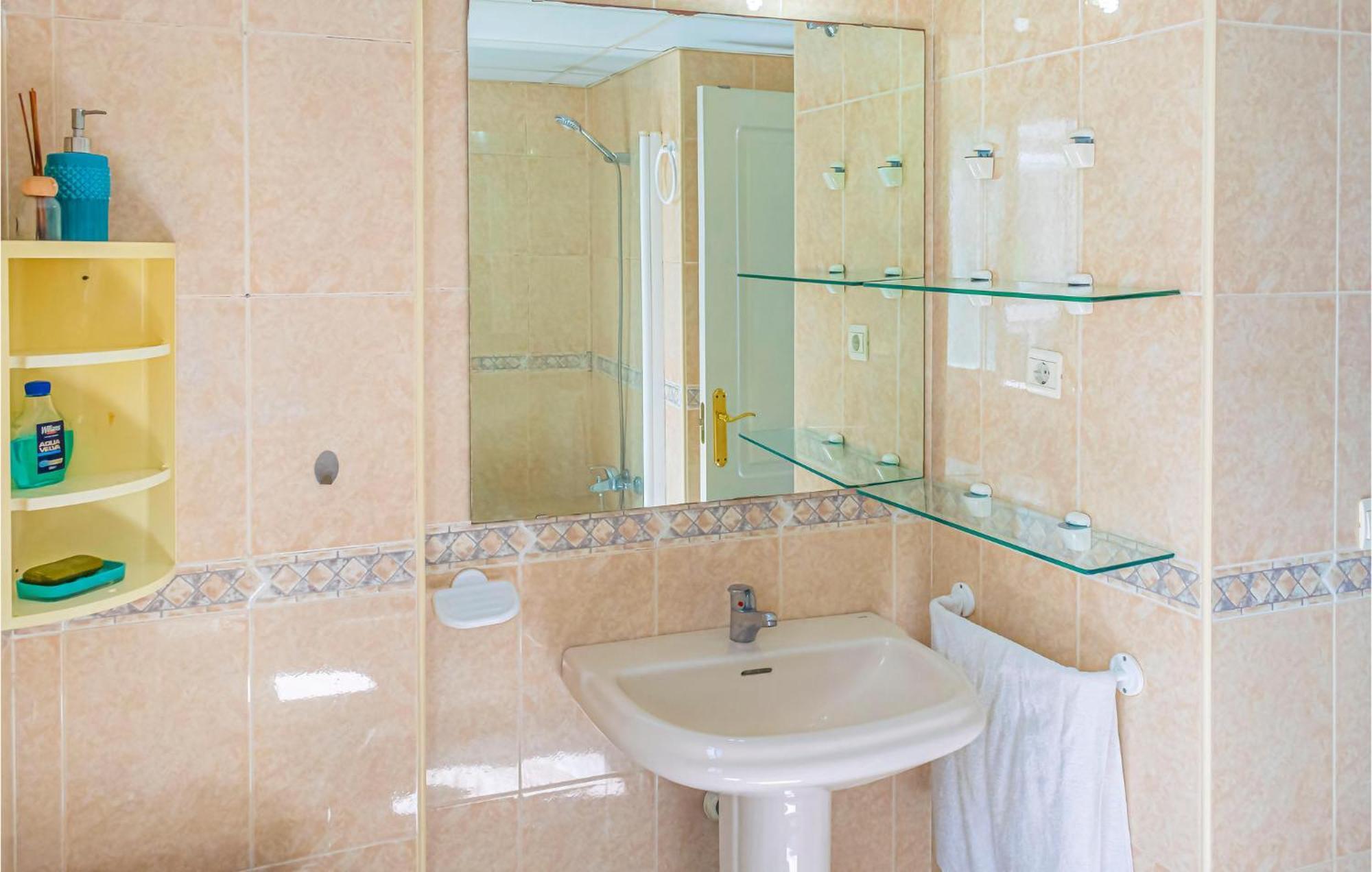 Lovely Apartment In Marbella With Kitchenette Kültér fotó